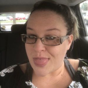 Meet your Posher, Joli